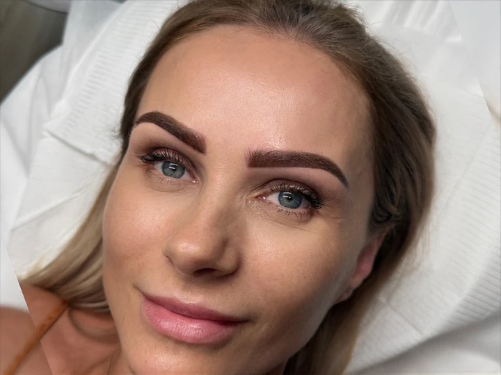 Fuller ombré powder brows healed result with perfect symmetry by Kasia Marnik in NJ